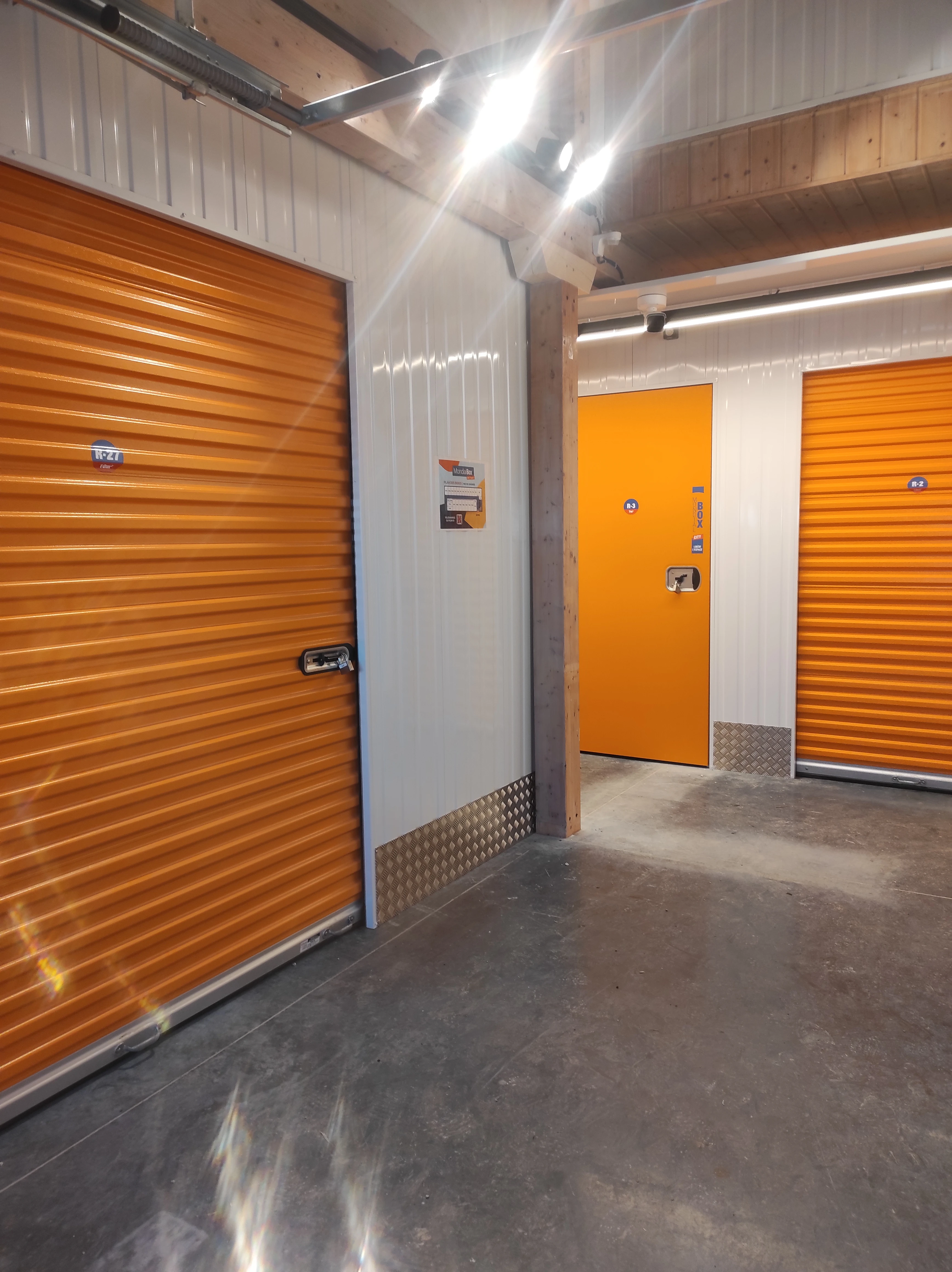 garde-meuble-orchamps-vennes-10