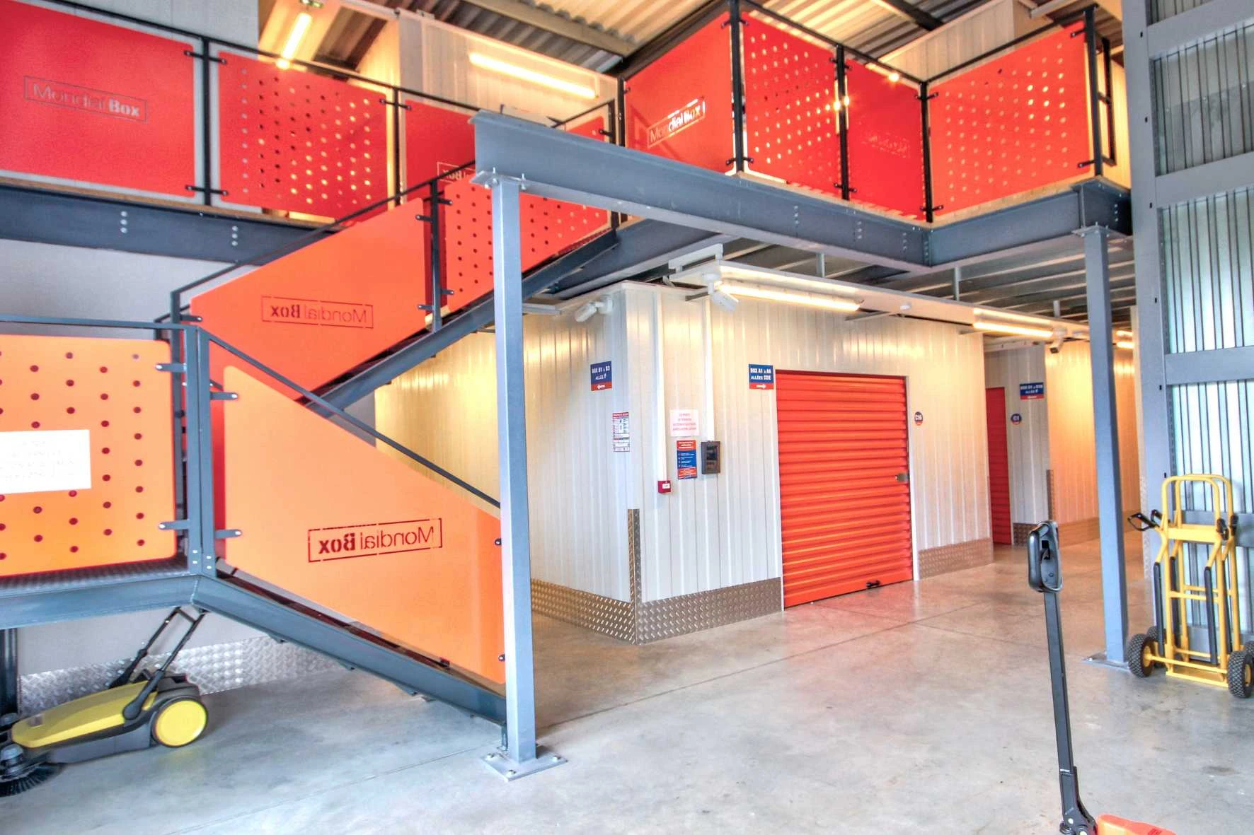 étage - box de stockage en intérieur à quimper